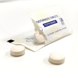 O alvejante dos dentes do tamanho do curso do hotel marca a hortelã orgânica do comprimido do colutório do removedor do mau hálito do dentífrico contínuo