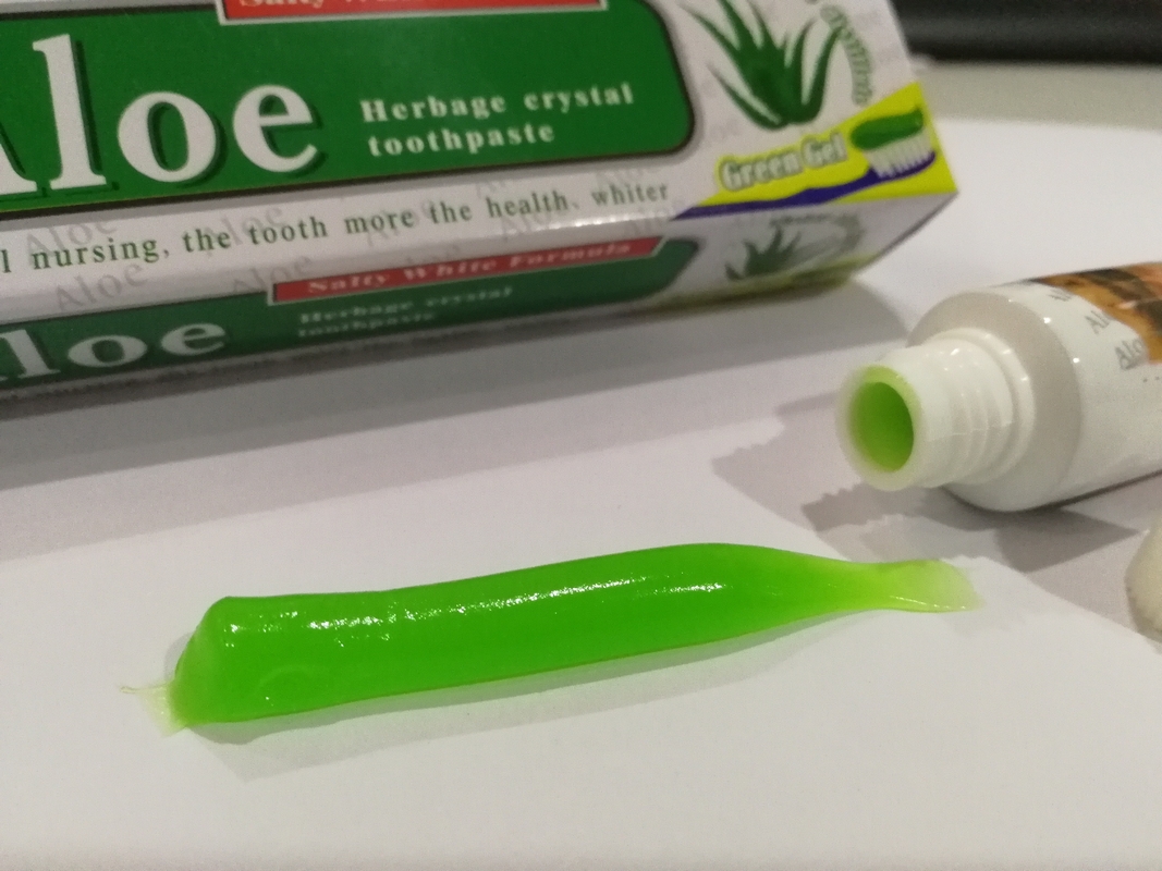 A planta natural de Vera Teeth Whitening Baking Soda do aloés oral orgânico do dentífrico do cuidado extrai Sls livre
