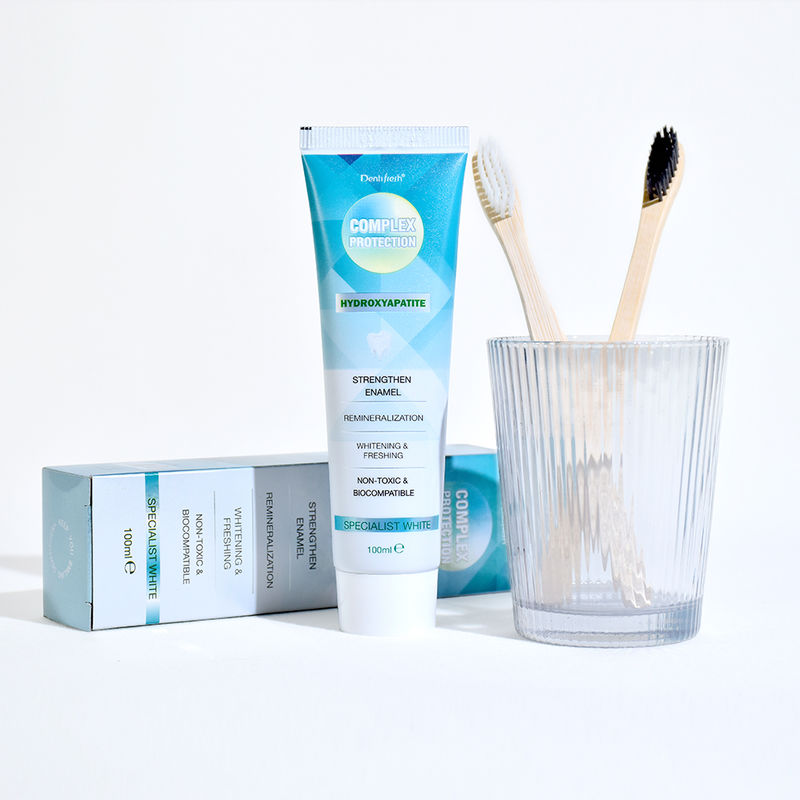 Efeito de clareamento moderado Dentes Creme dental de clareamento com escova de dentes duas vezes por dia e ingredientes de fitato de sódio